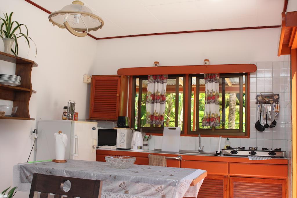 Veronic Self-Catering Guest House La Digue Room photo