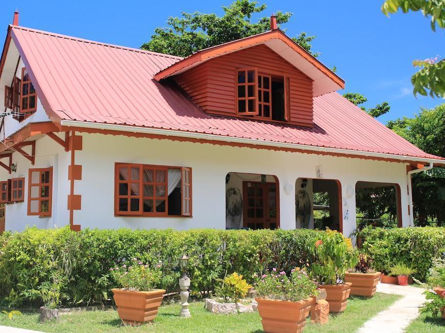 Veronic Self-Catering Guest House La Digue Exterior photo